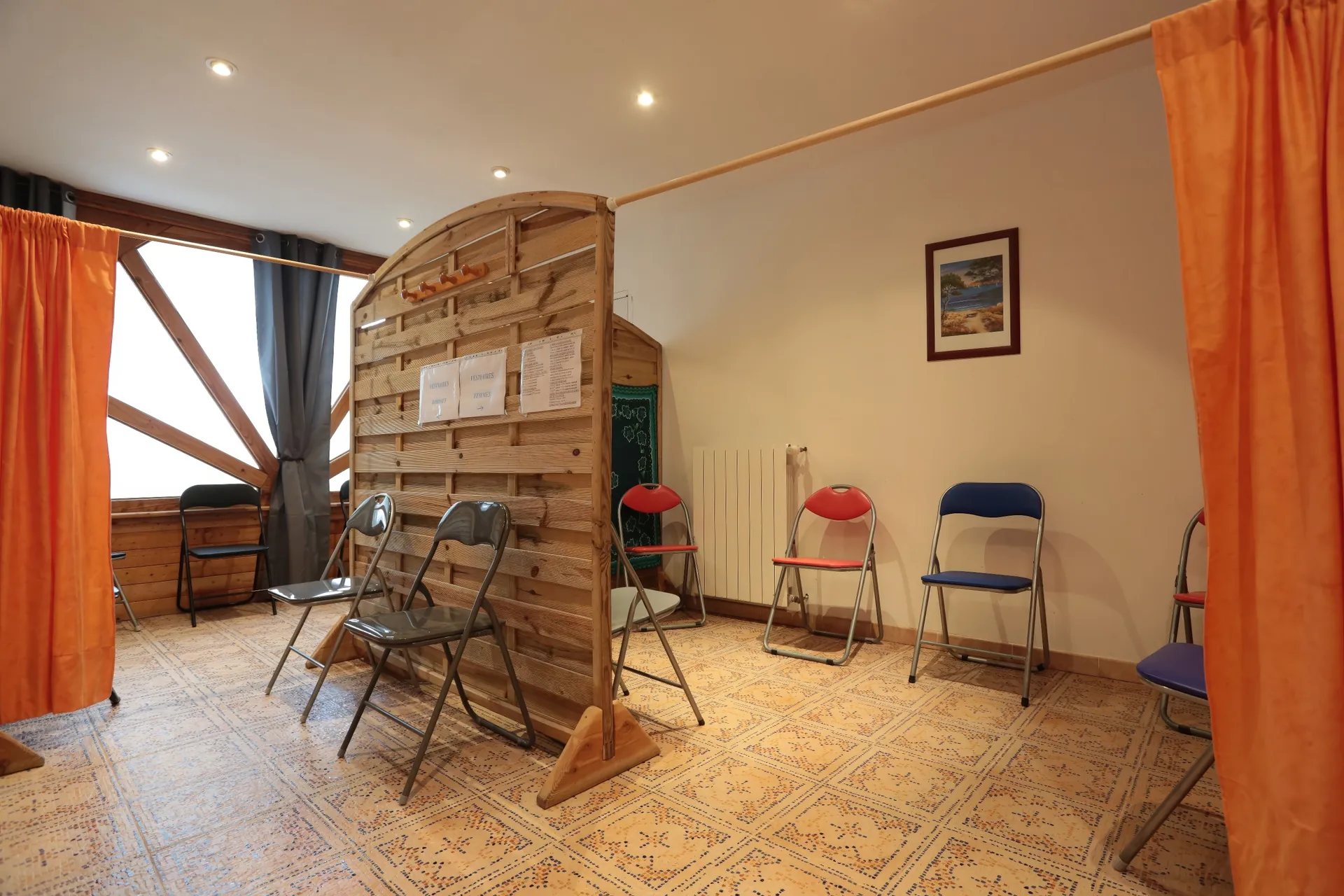 Vestiaires de la piscine Saint-Robert